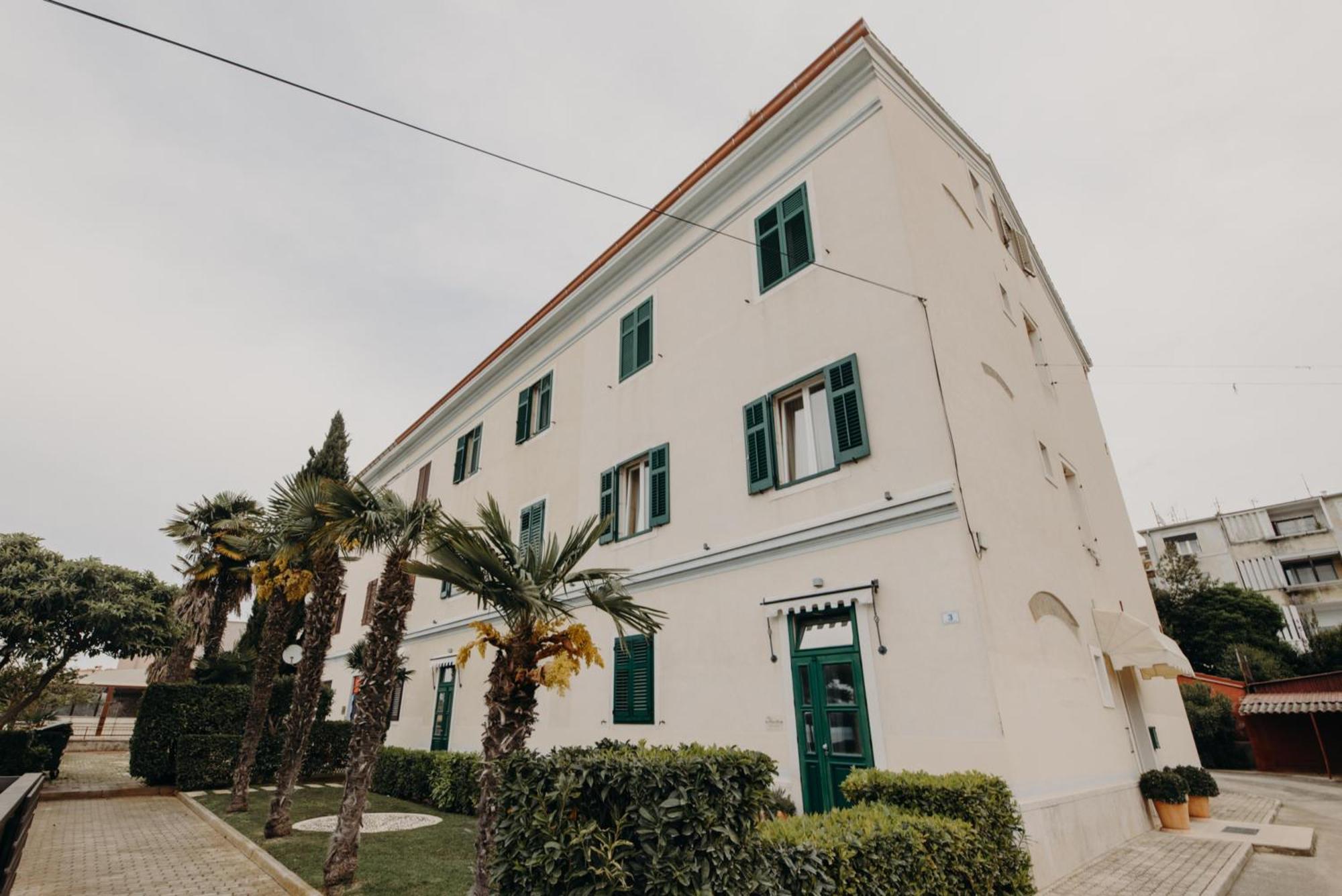 Rooms And Studios Villa Rossella 2 Rovinj Exterior photo
