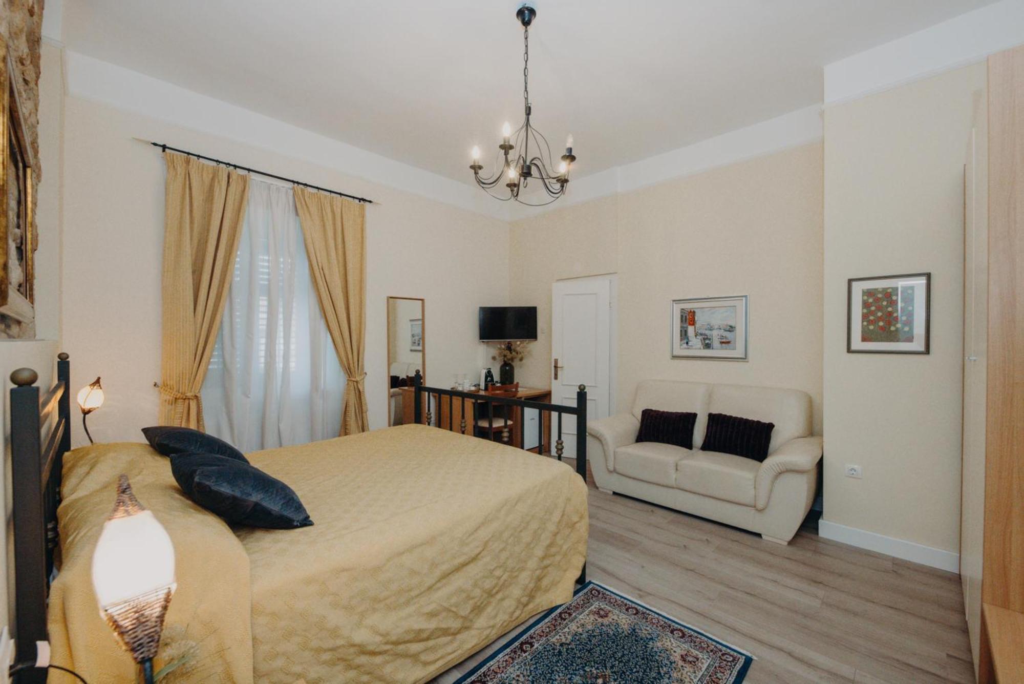 Rooms And Studios Villa Rossella 2 Rovinj Exterior photo